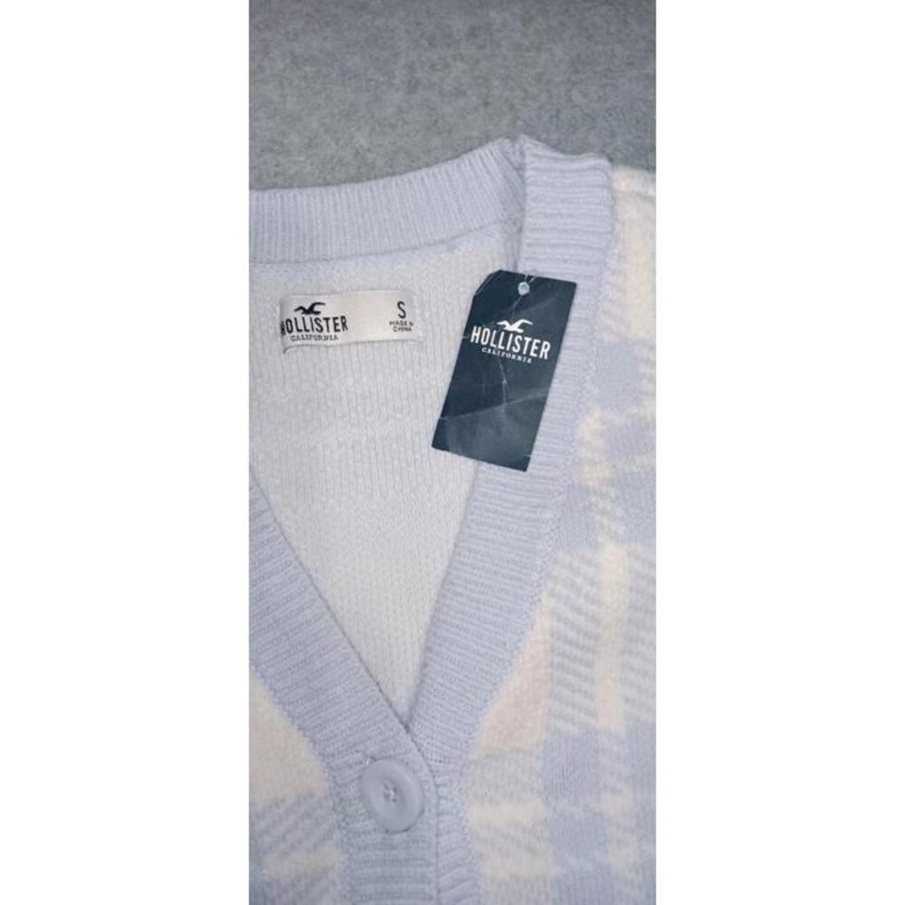 NWT! Hollister Cropped Sweater Button Up Cardigan Womens Size Small White And... - Picture 2 of 9